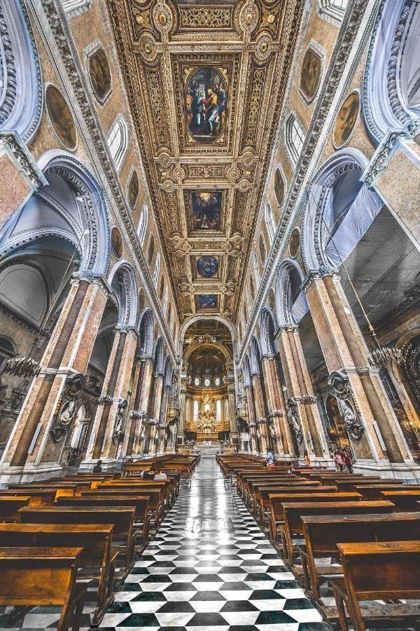 Metro Duomo B&B Napoli Bagian luar foto